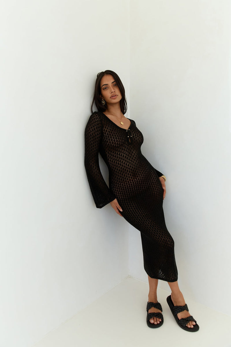 Sailing Into Sunset Knit Long Sleeve Maxi Dress Black