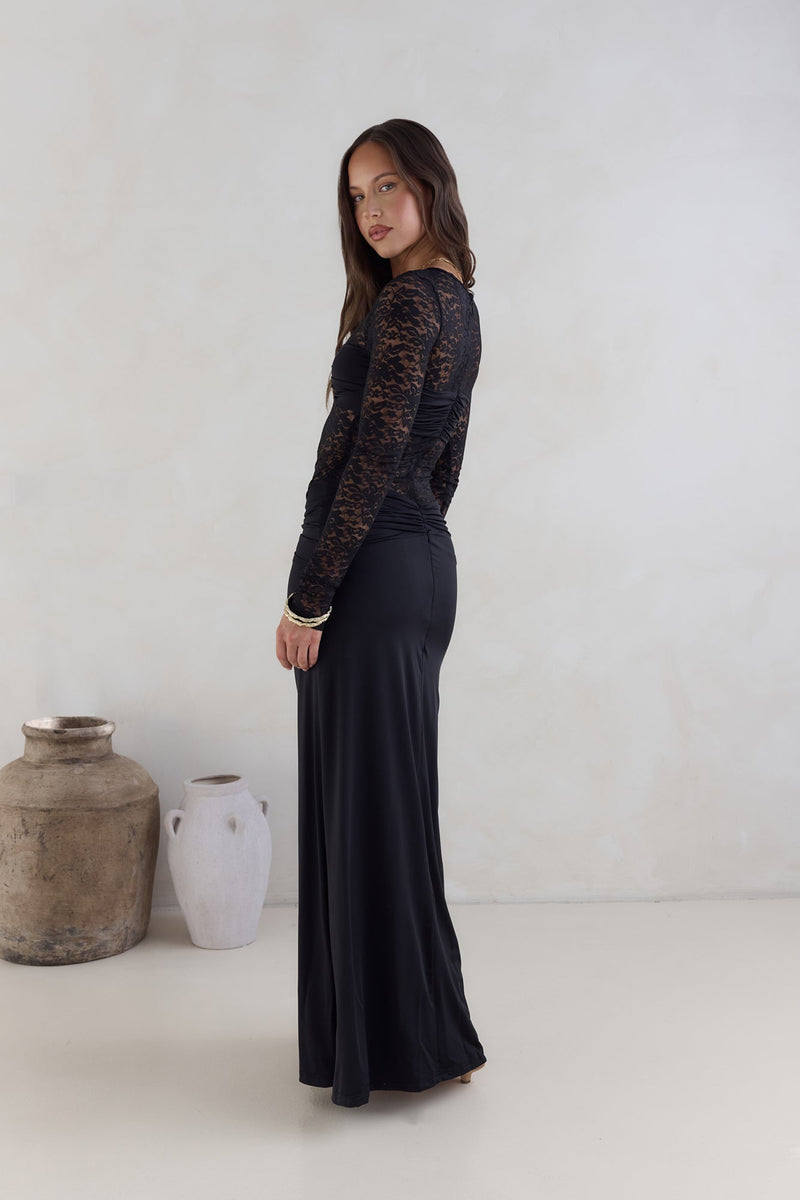 Larna Sleeved Maxi Dress Black