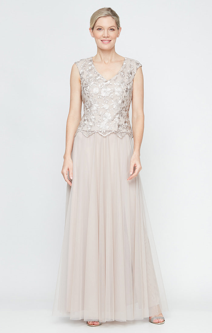 Regular - Long V-Neck Embroidered Stretch Tulle Gown