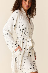 Meadow Cloud Jersey Classic Short Robe in White Stars